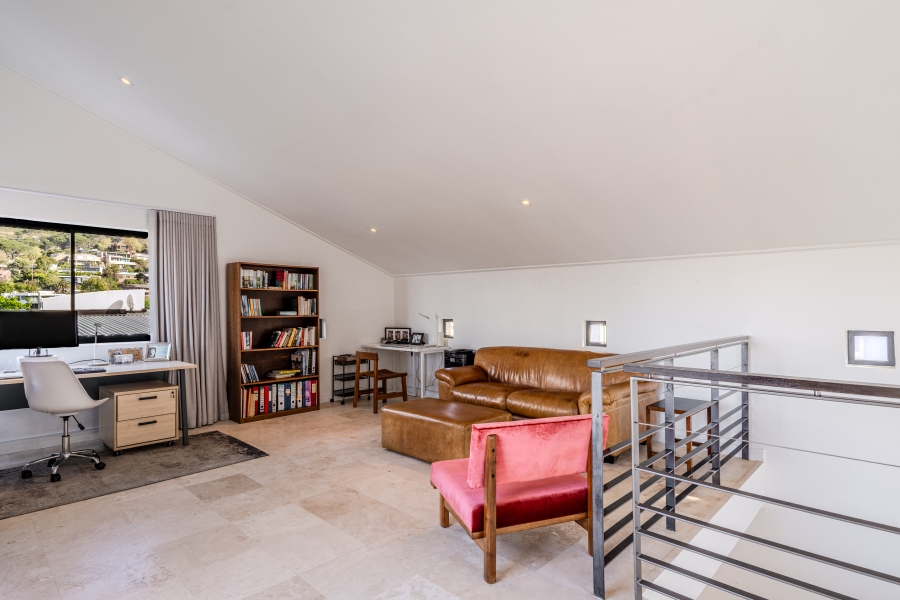 3 Bedroom Property for Sale in Higgovale Western Cape